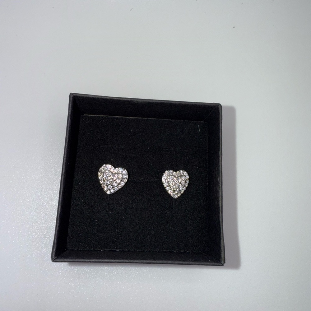 Elegant moissanite Silver Heart Stud Earrings